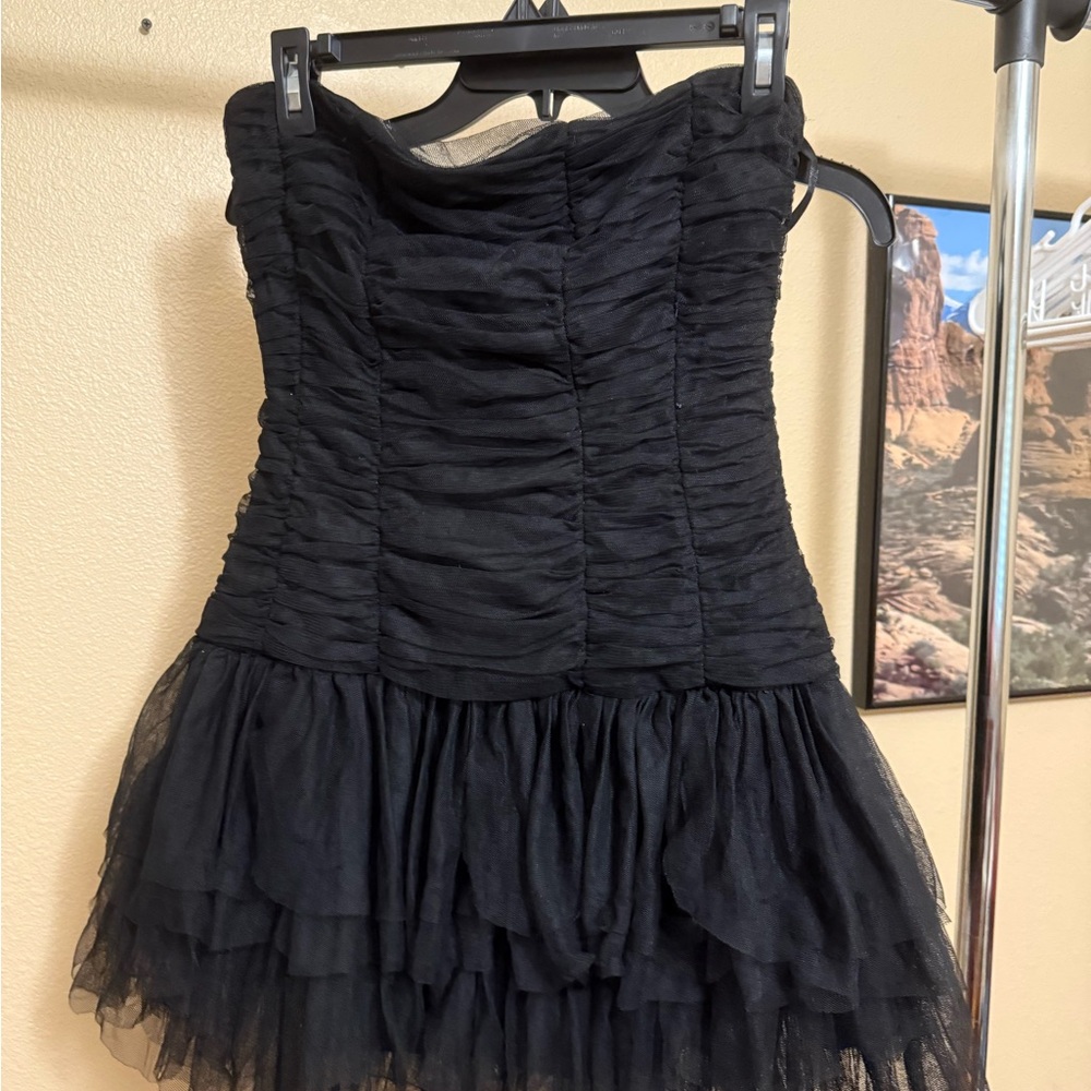 Sans Souci Black Strapless Dress